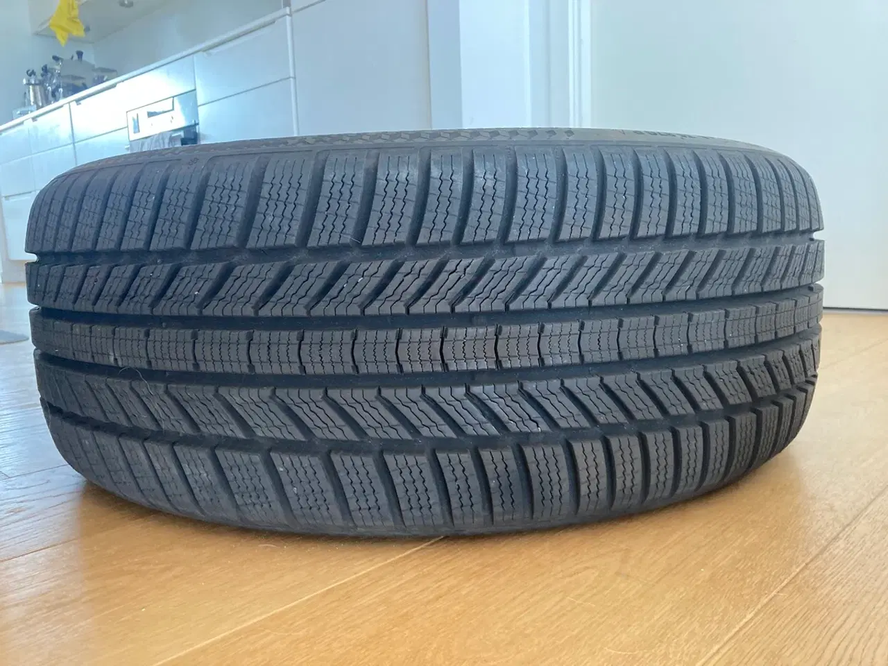 Billede 8 - 2x285/40R20 og 2x245/45R20 Vinterdæk til Taycan