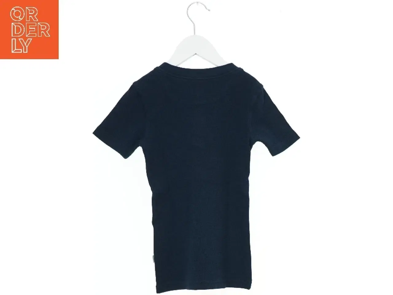 Billede 2 - Kortærmet t-shirt med knapper fra Pomp de Lux (str. 122)