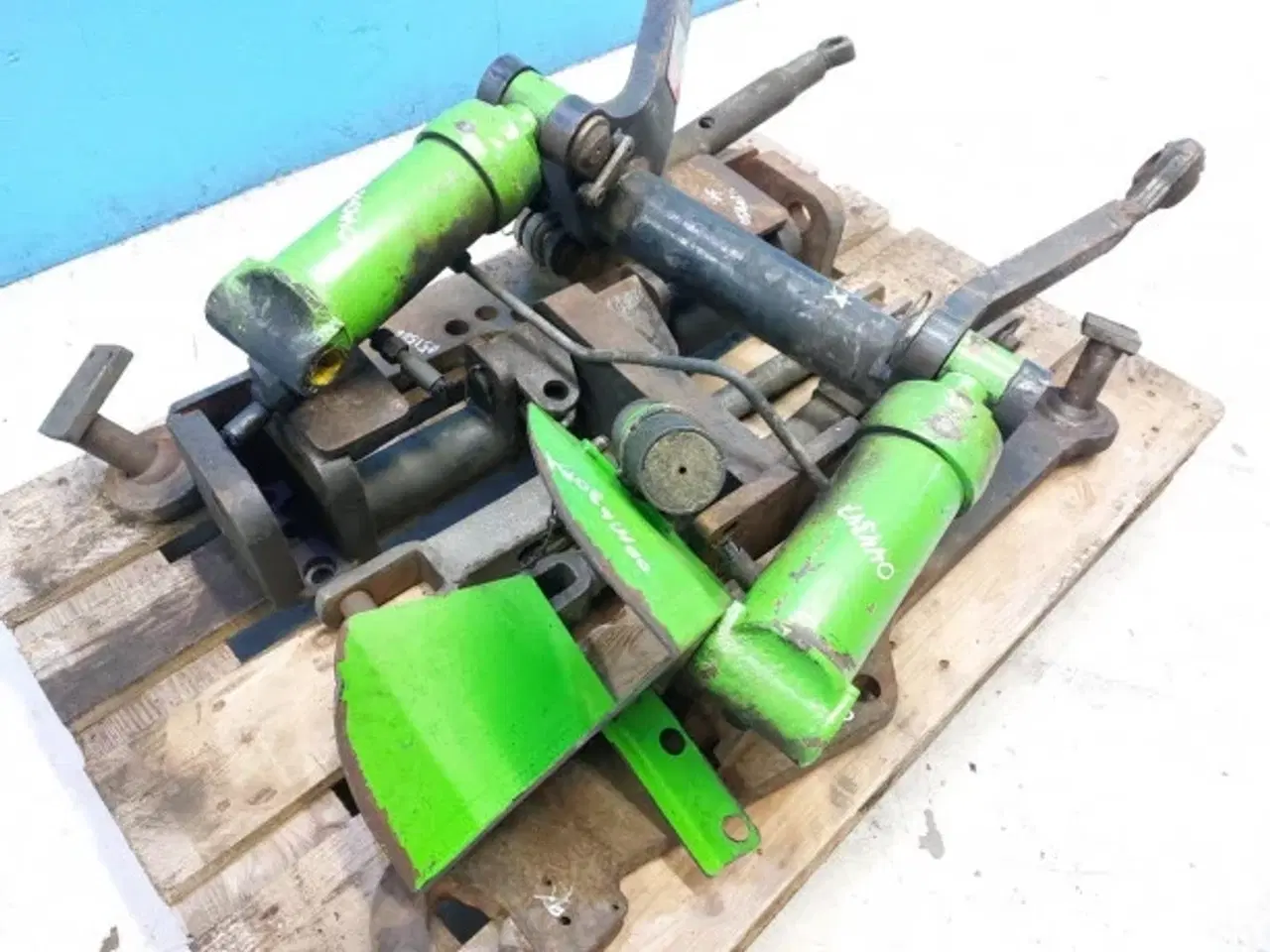 Billede 18 - Merlo 30.9 Rear Lift Sæt 051601