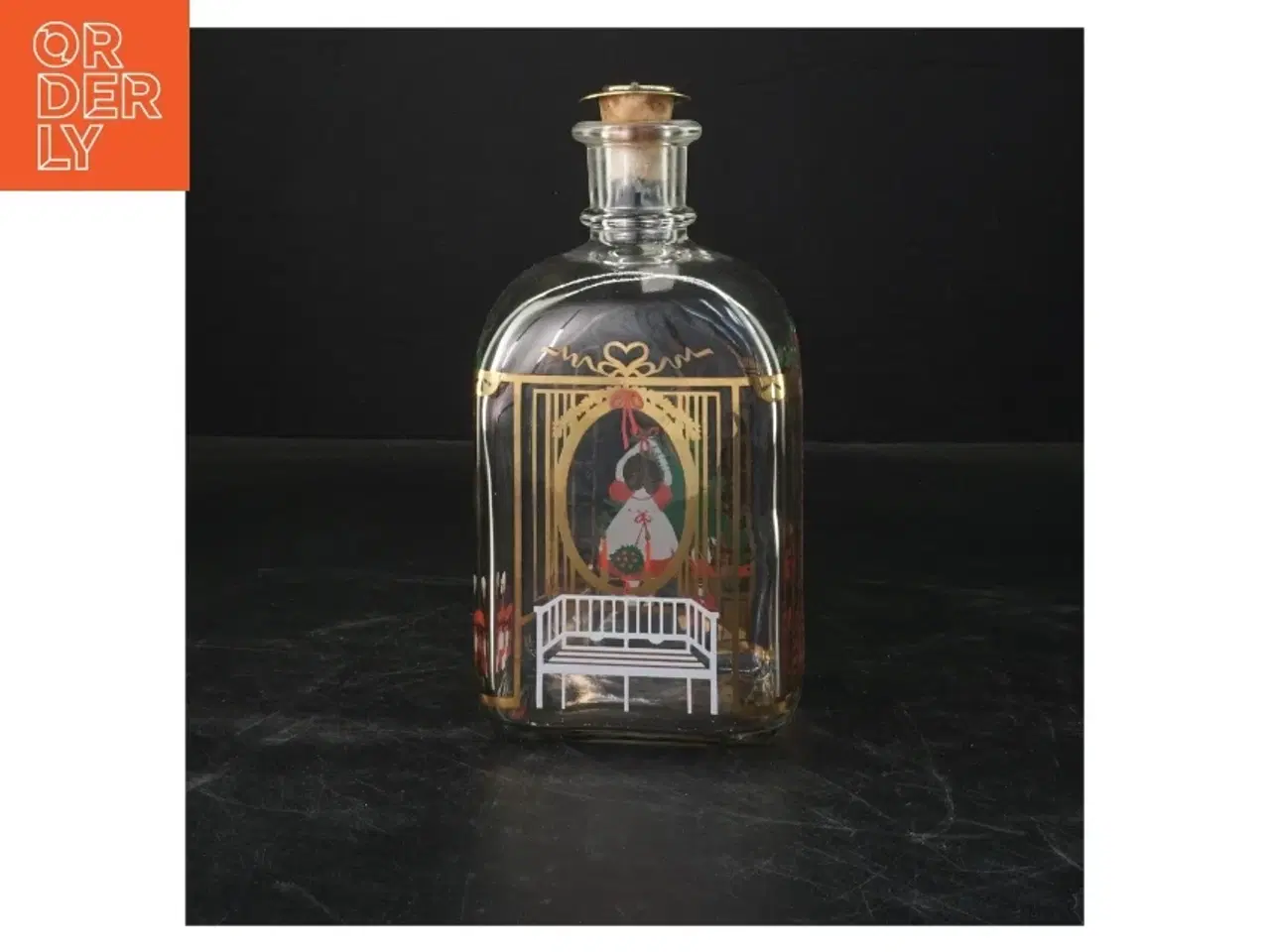 Billede 1 - Glasflaske med julemotiv fra Holmegaard (str. 19x9x7 cm)