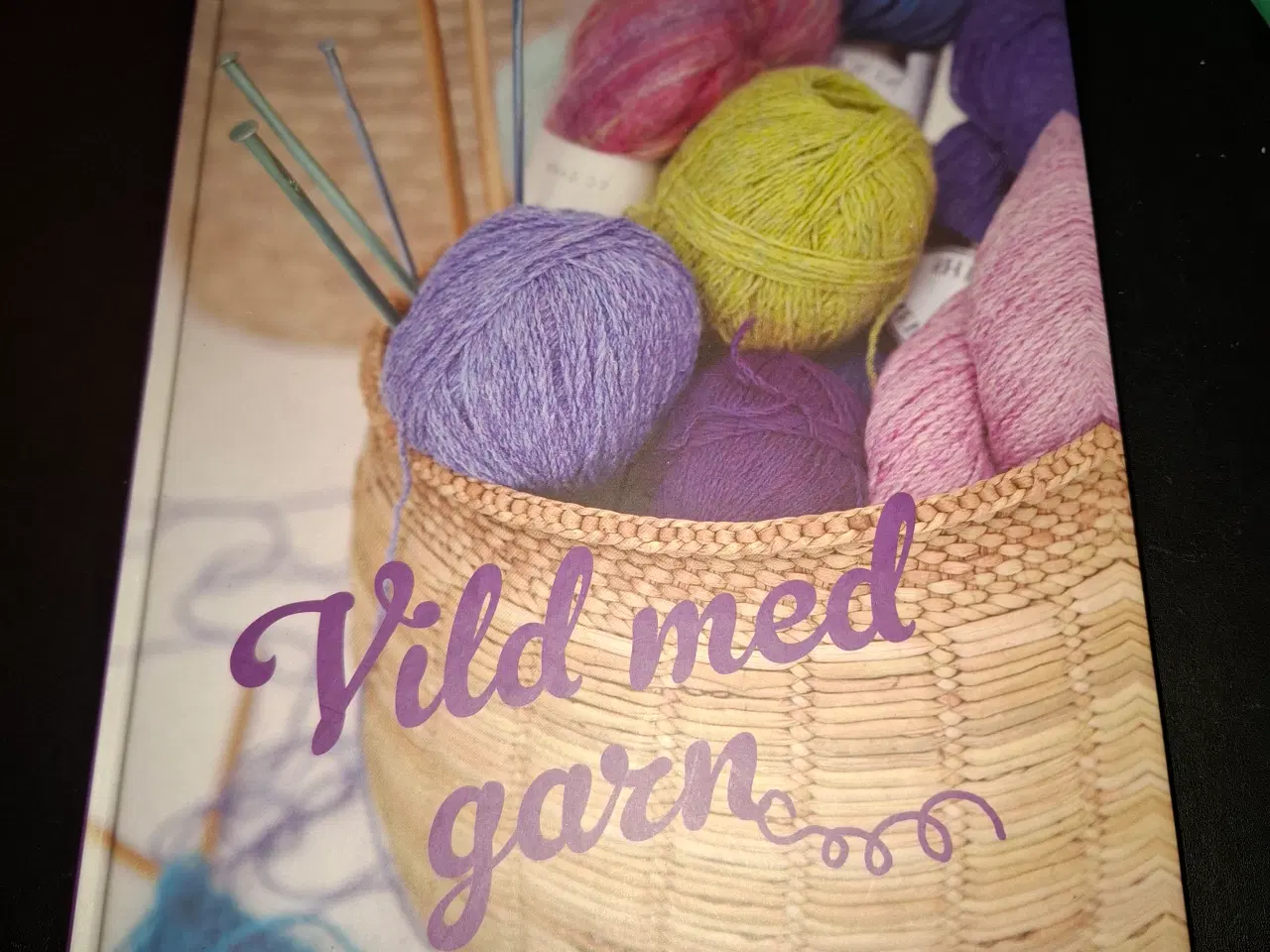 Billede 1 - Bog Vild med garn