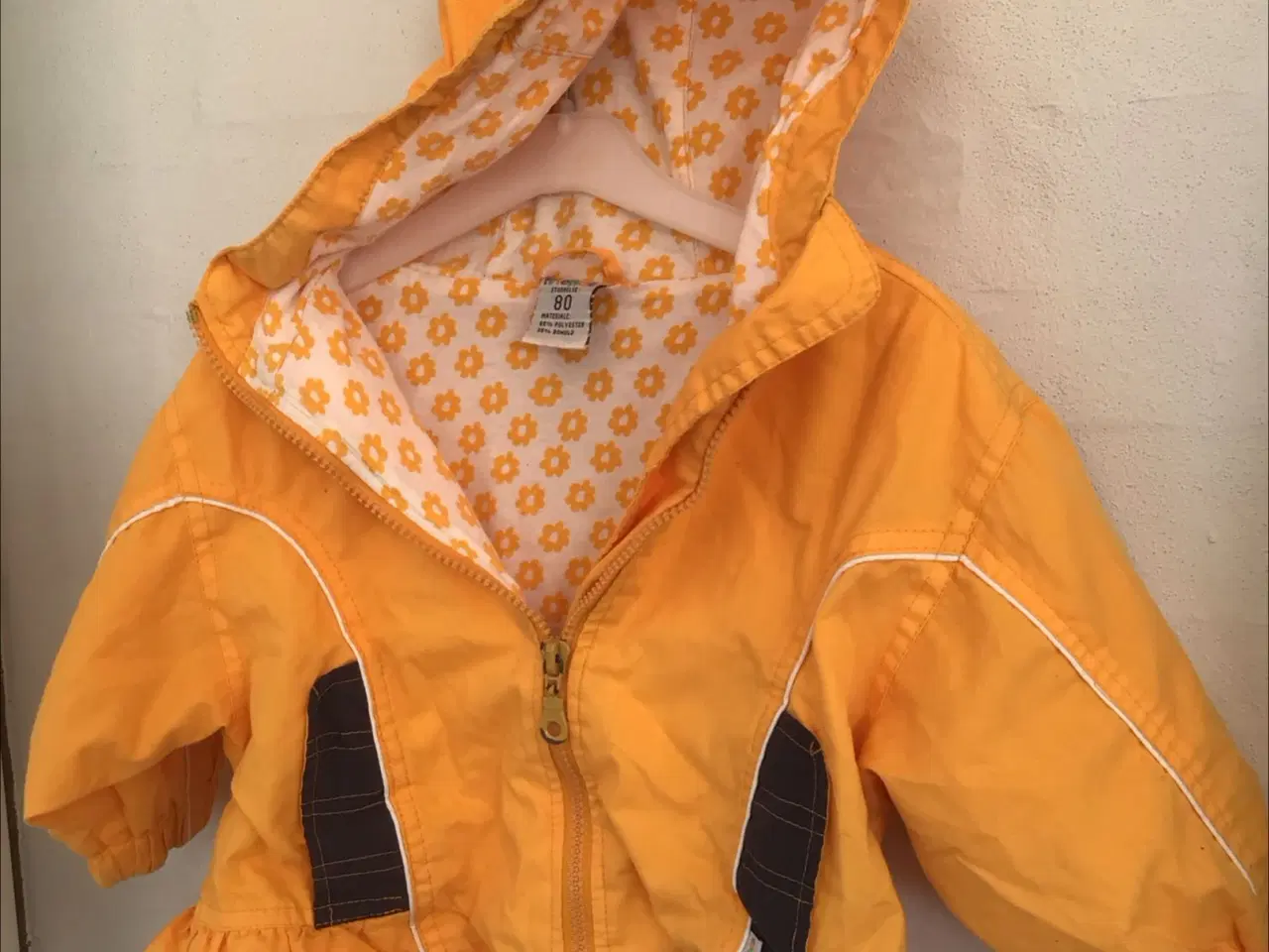 Billede 2 - Jakke. Str.80