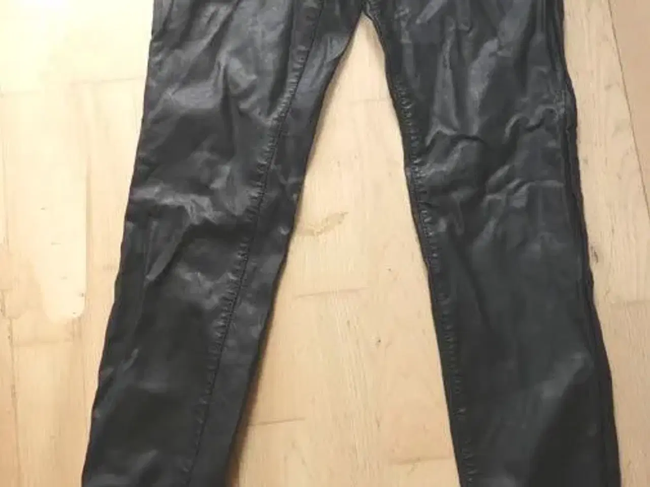 Billede 1 - Bukser i imiteret læder