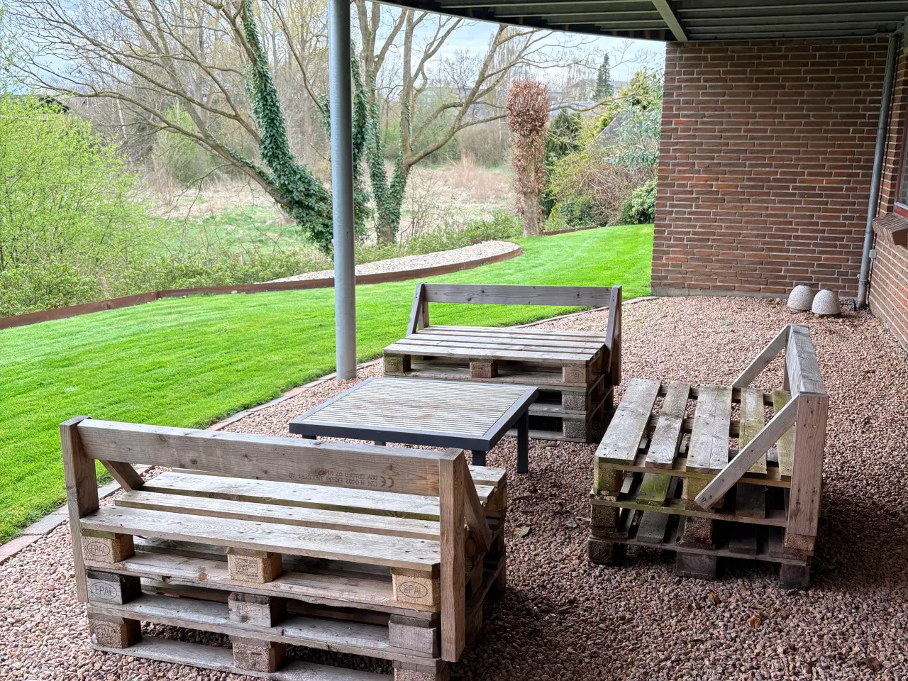 Billede 5 - Pallesofaer – 3 bænke og bord
