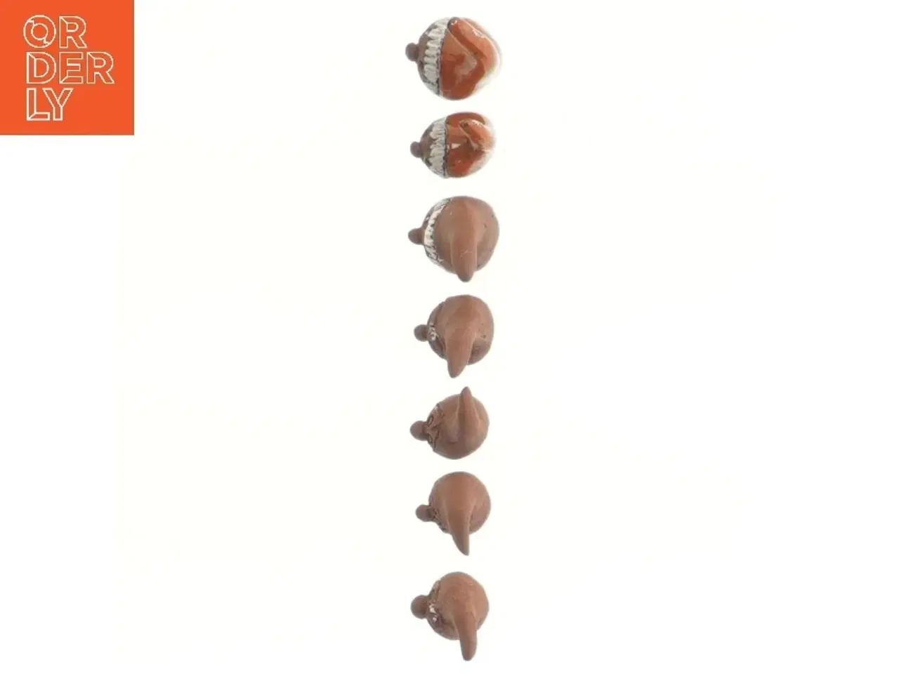 Billede 2 - 6 Små nisser (str. 3,5 cm)