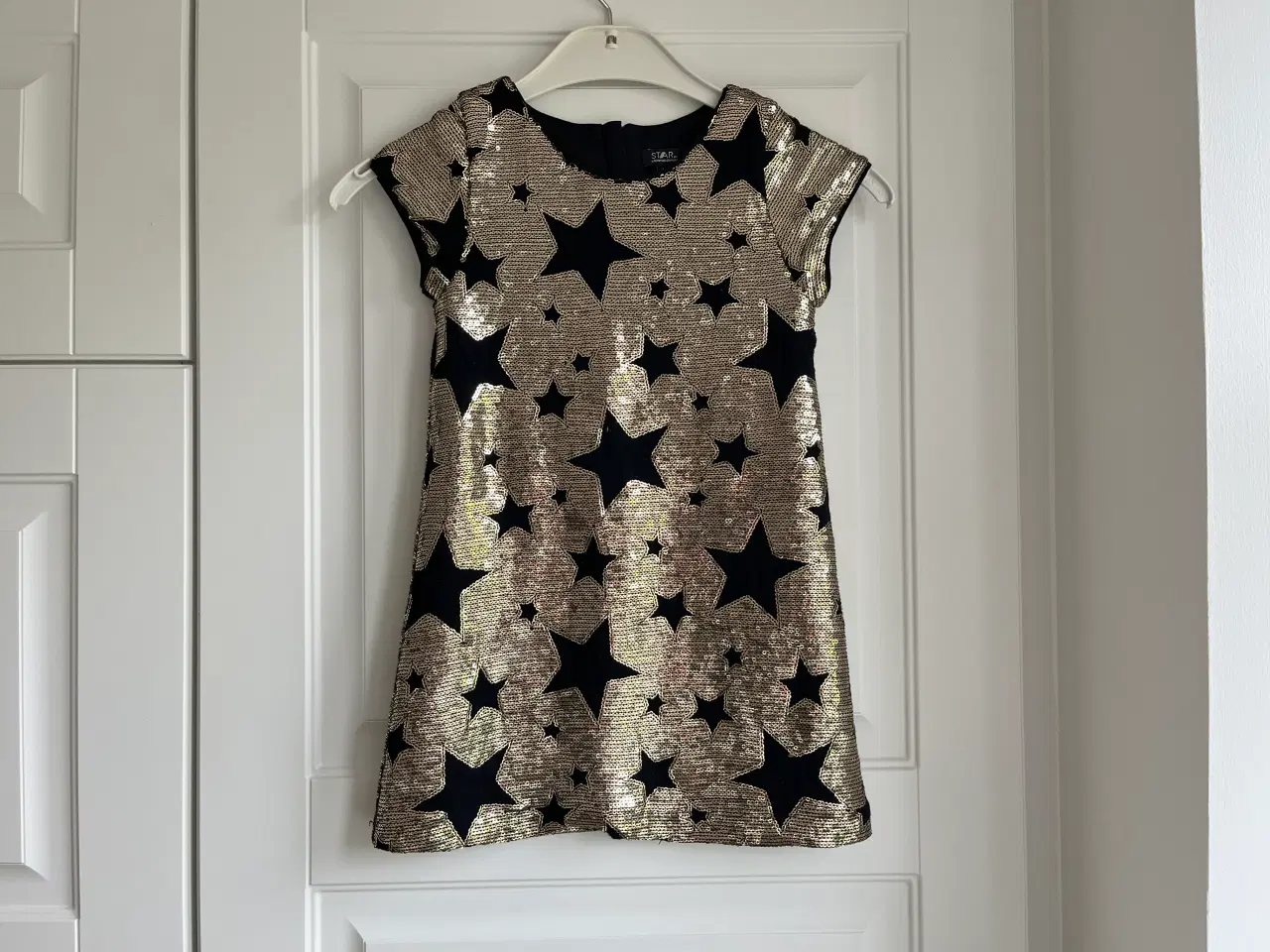 Billede 1 -  Kjole, Star by Julien Macdonald, Str 110