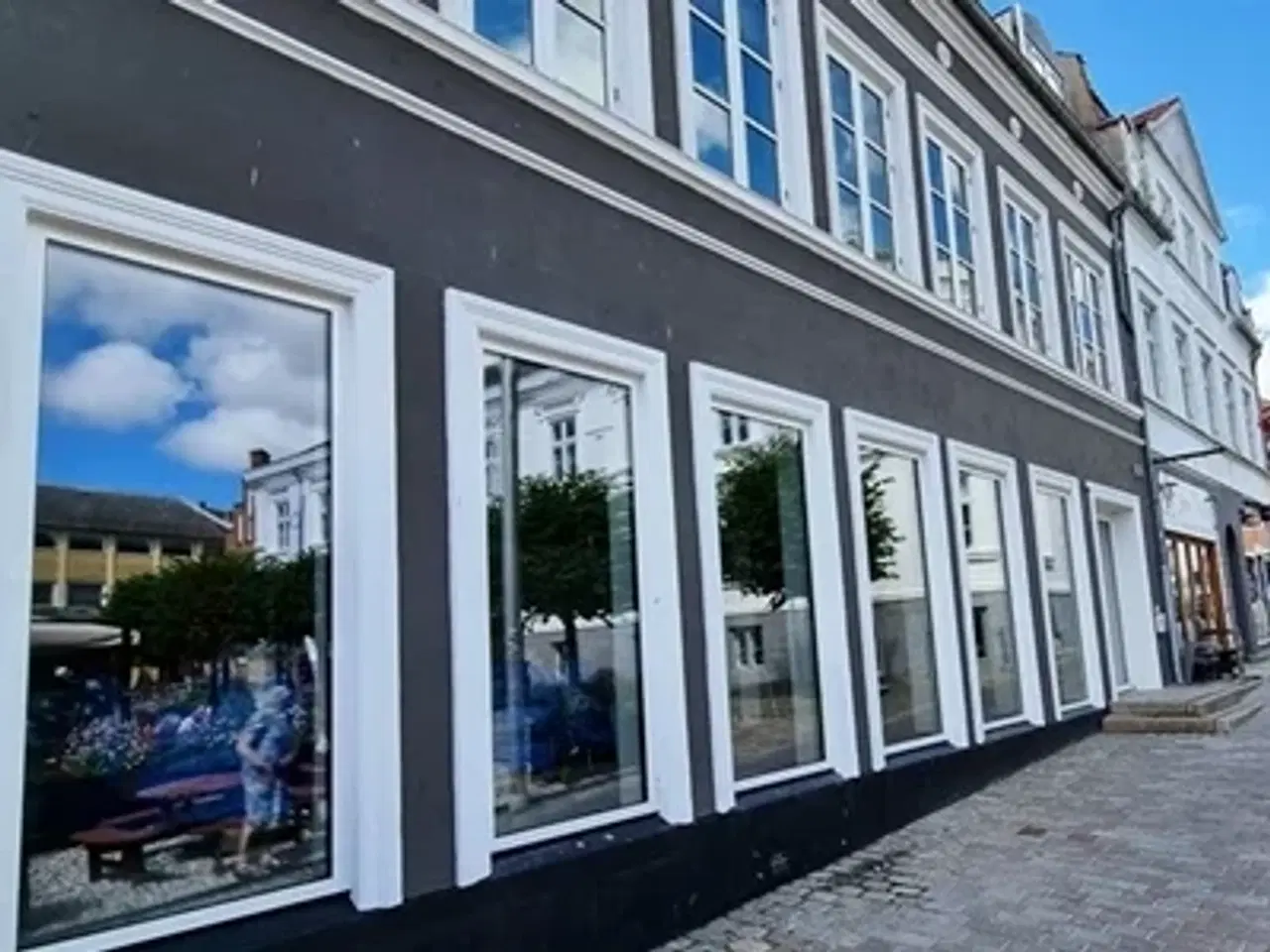 Billede 1 - Butikslejemål med stor profilering i Viborg Centrum