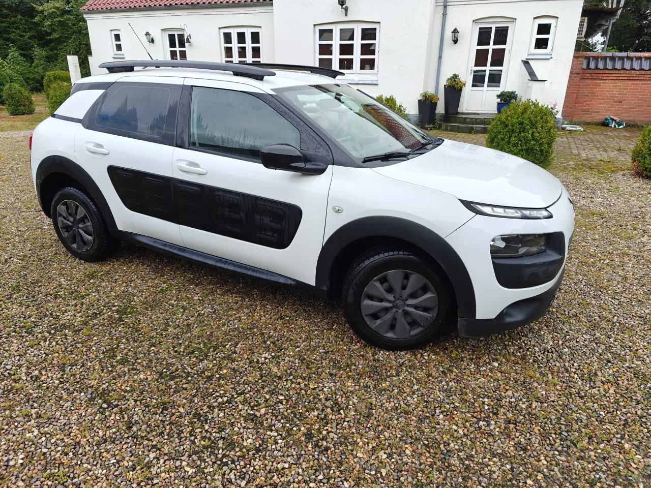 Billede 1 - C4 Catus moms betalt årg 2015   127000 km