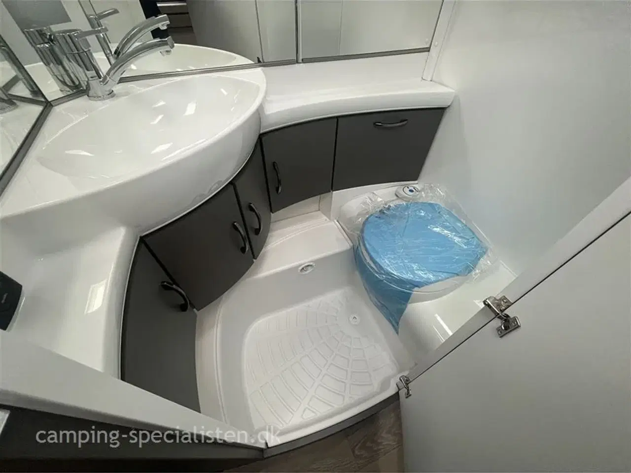 Billede 13 - 2024 - Hobby Excellent Edition 495 UL   Hobby Excellent Edition 495 UL model 2024 - kan ses nu hos Camping-Specialisten.dk