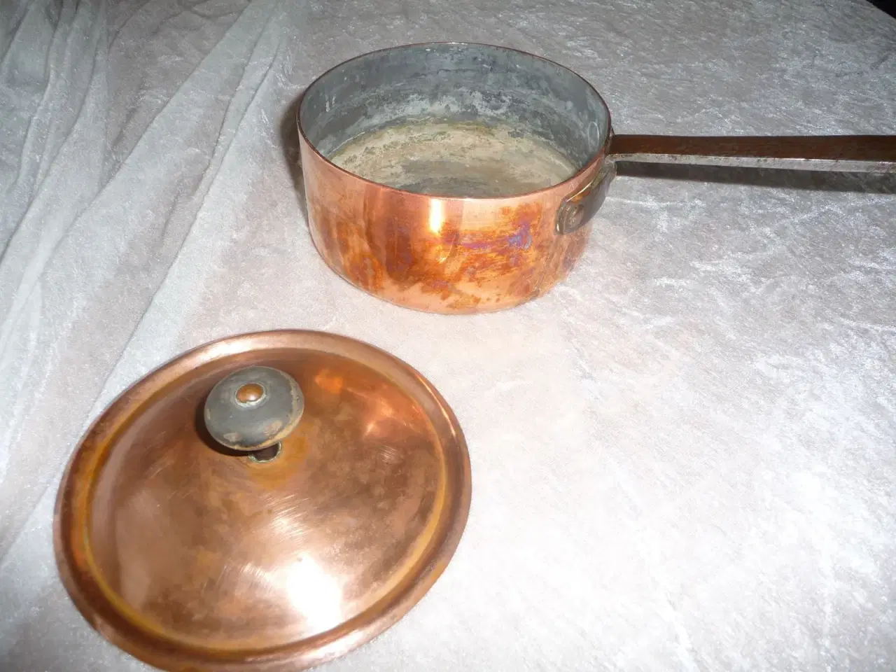 Billede 2 - gammel kobber kasserolle m/ låg