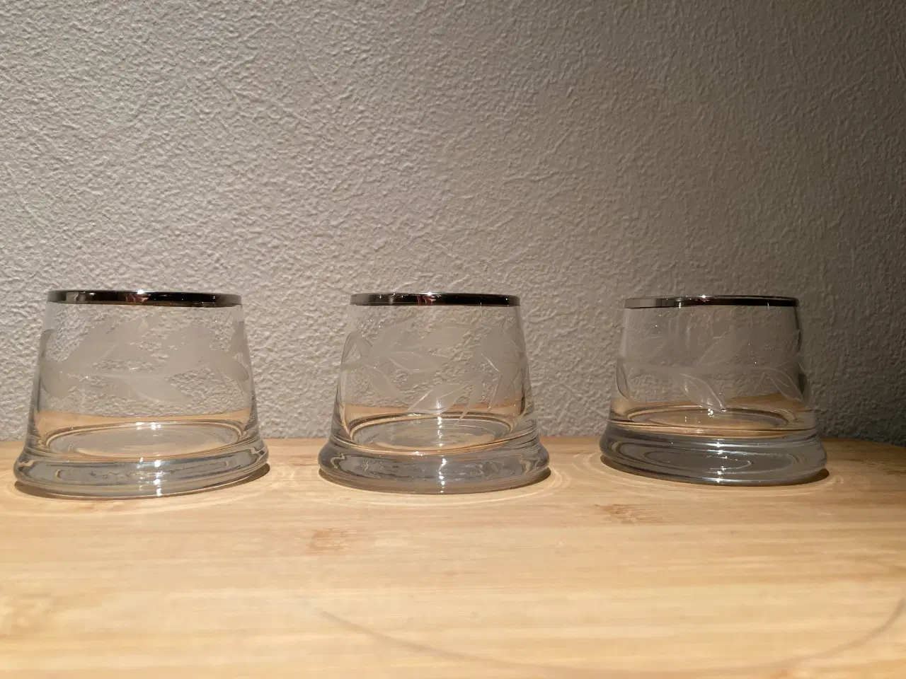 Billede 6 - 3 stk helt nye fyrfadsstager