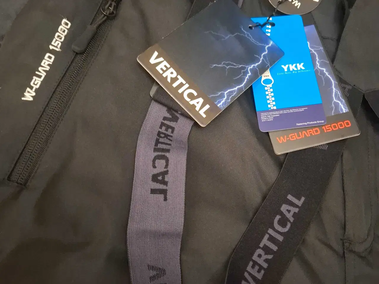 Billede 1 - Vertical. Skibukser L, nye, aldrig brugt.