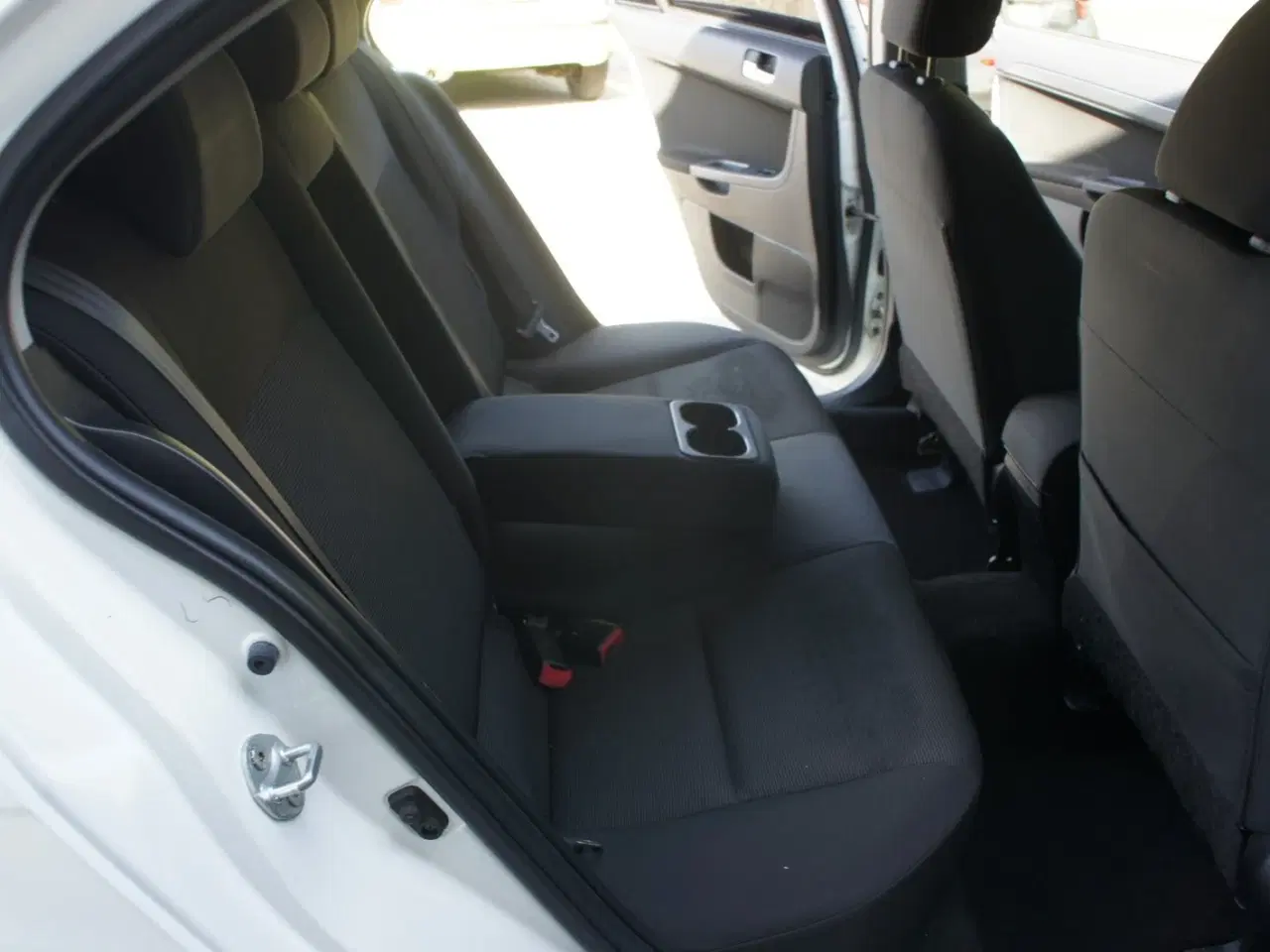 Billede 14 - Mitsubishi Lancer 1,8 Instyle SportBack