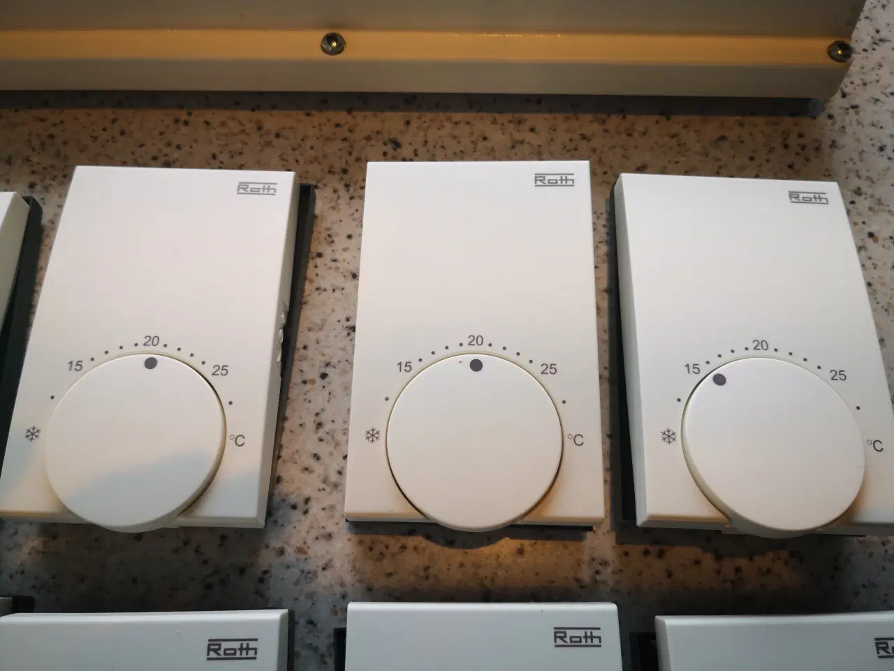 Billede 1 - Roth termostater
