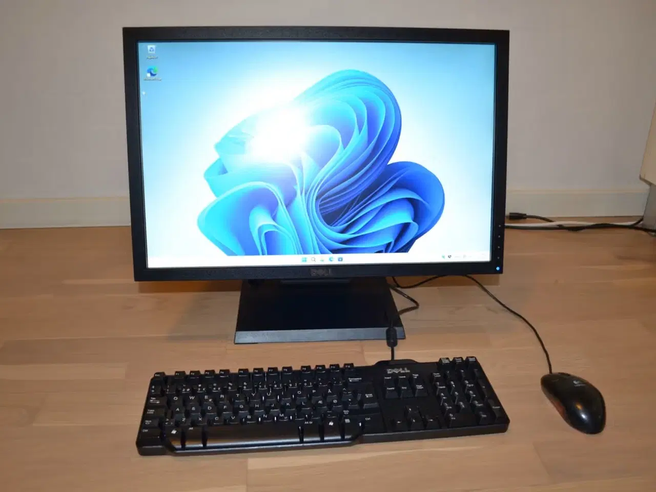 Billede 1 - Dell Optiplex 790 med tilbehør, Core i3, 128GB SSD