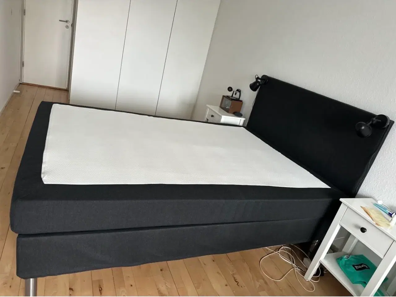 Billede 1 - Kontinentalseng sælges