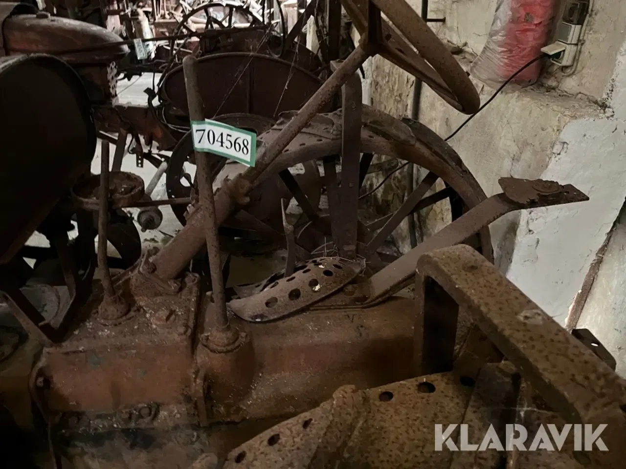 Billede 8 - Veterantraktor Farmall