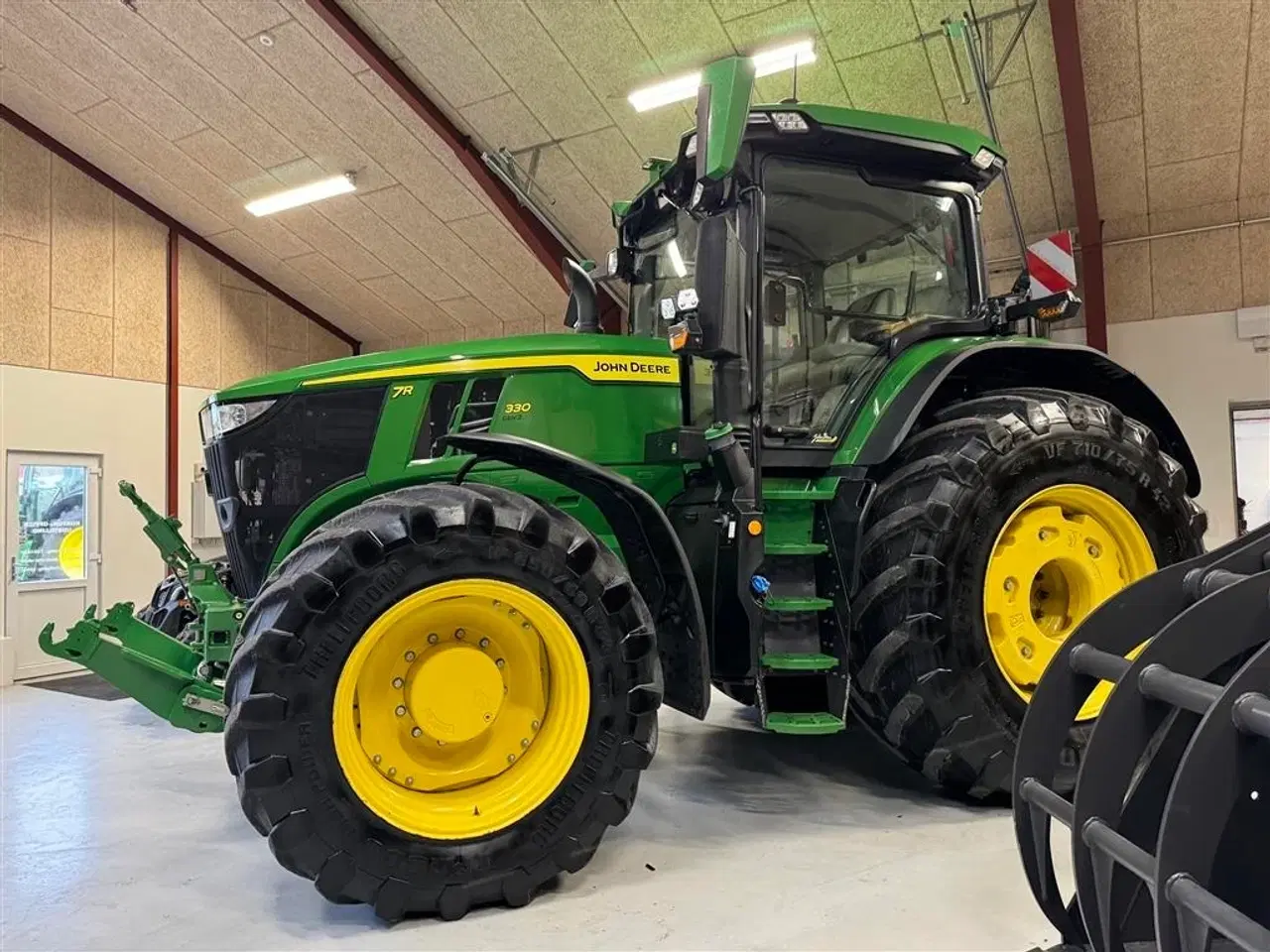 Billede 2 - John Deere 7R330 Signature Edition KUN 1600 TIMER OG FRONT PTO!