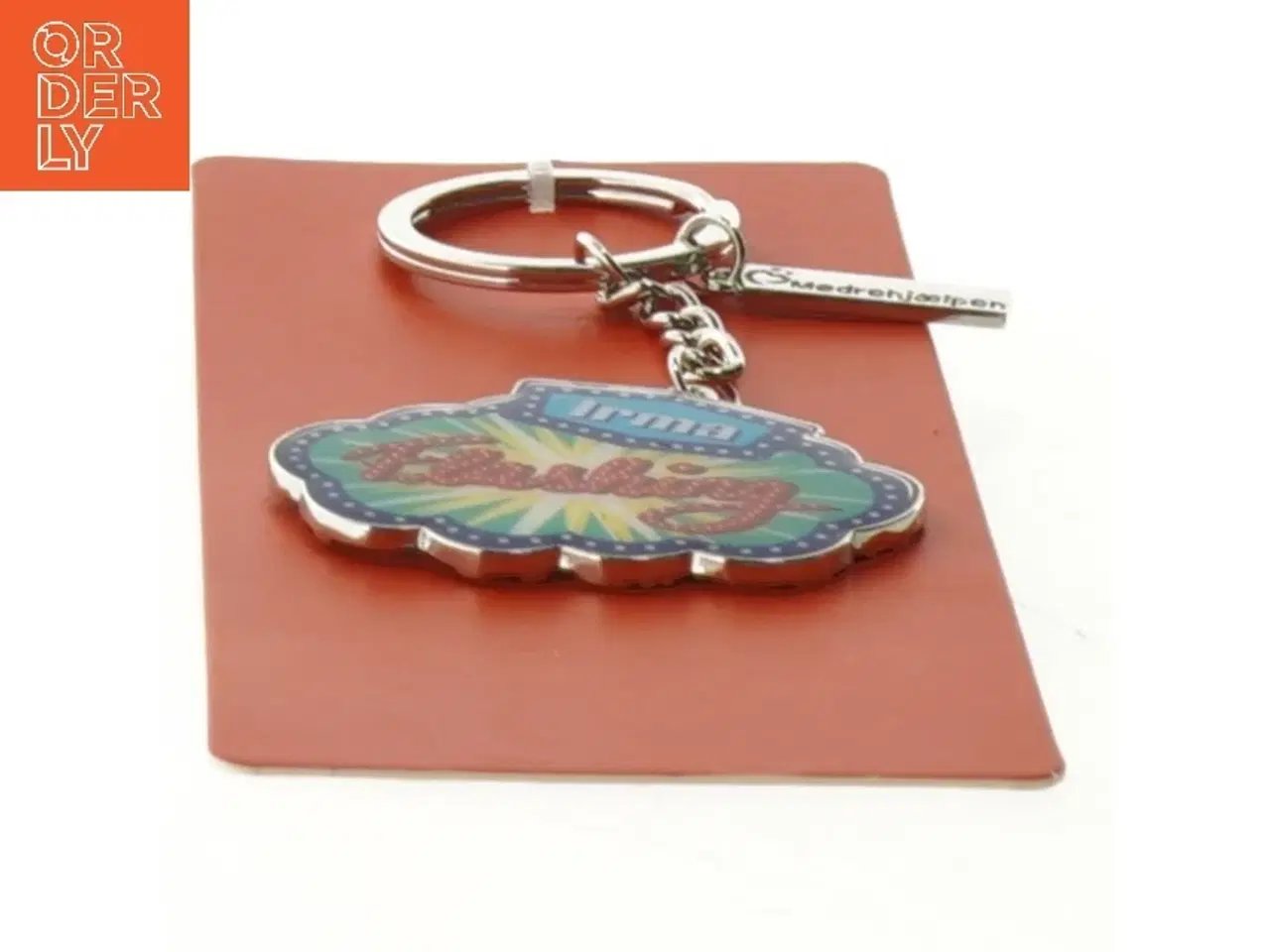 Billede 2 - NY Irma nøglering fra Irma og Kritisk Pynt (str. 14 x 6 cm)