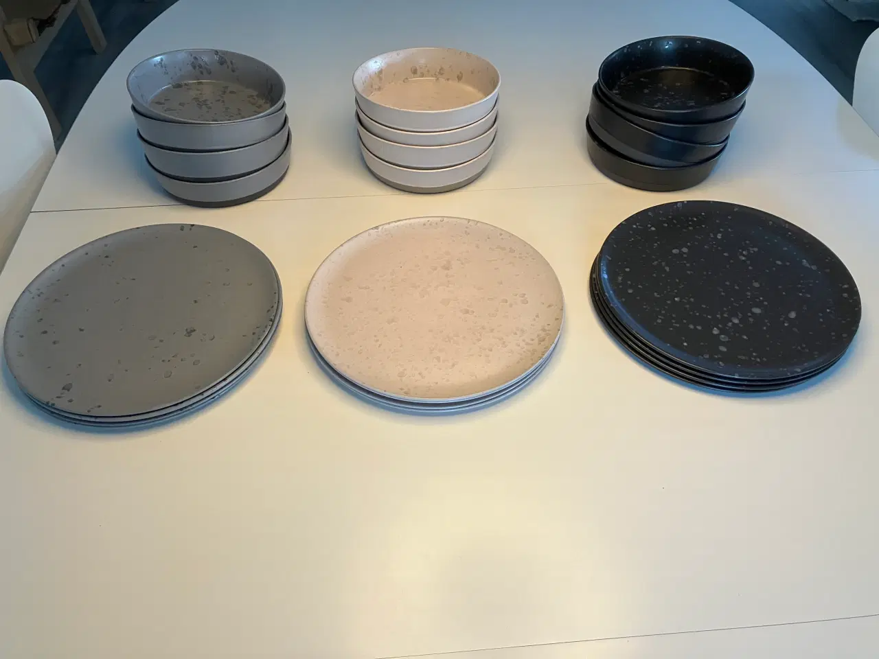 Billede 4 - Tallerkner og suppeskåle 