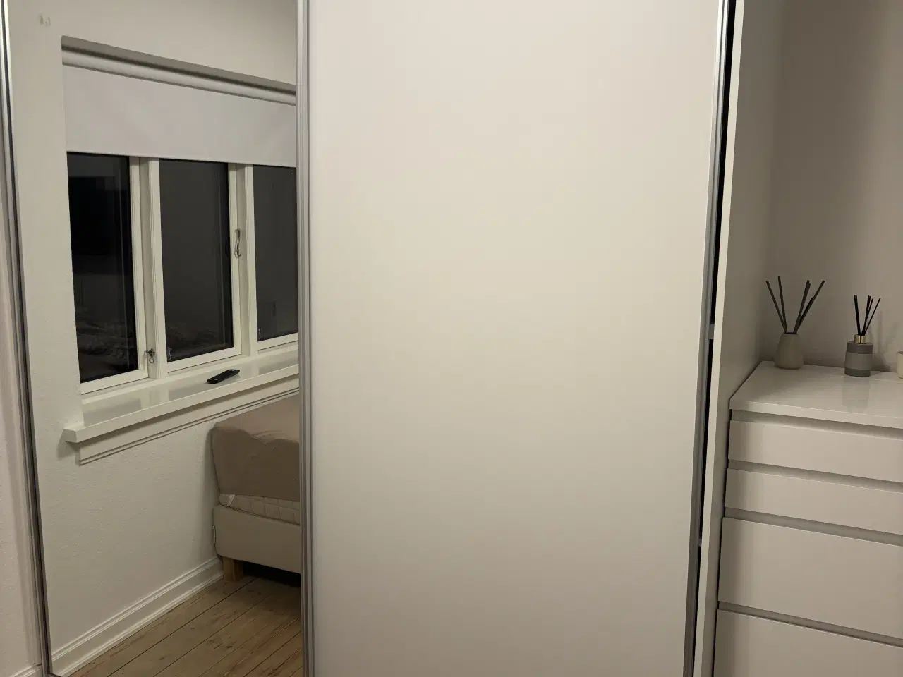 Billede 1 - 2 skydelåger + skinne 250x210cm