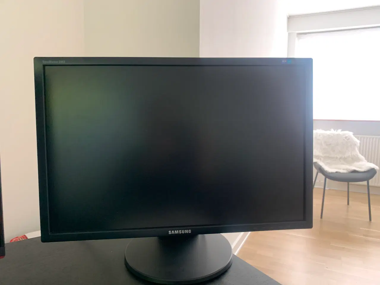 Billede 2 - Samsung SyncMaster 2443BW – 24" Skærm – 1920x1200 