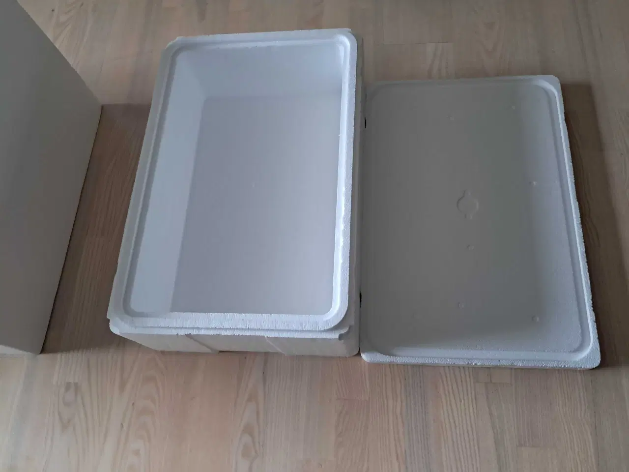 Billede 2 - Termokasser i flamingo