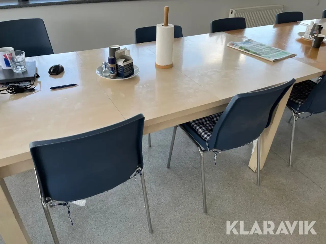 Billede 8 - Spisebord med 14 stole