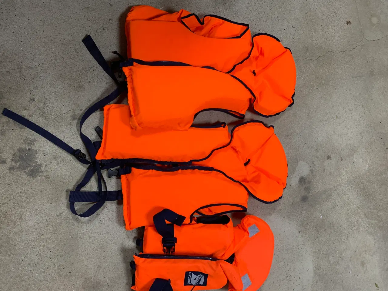 Billede 1 - Rednings veste