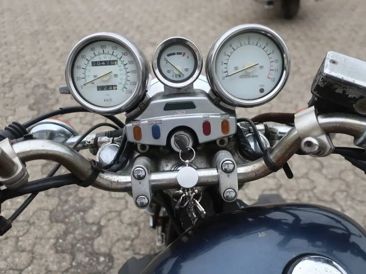 Billede 3 - Motorcykel YAMAHA XJ700 MAXIM årg. 1985 (momsfri)