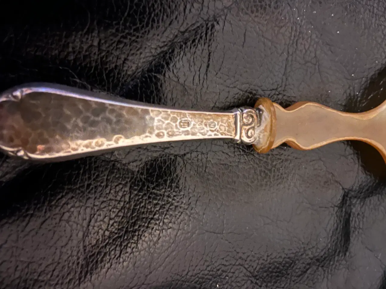 Billede 2 - Sølv ske med ben