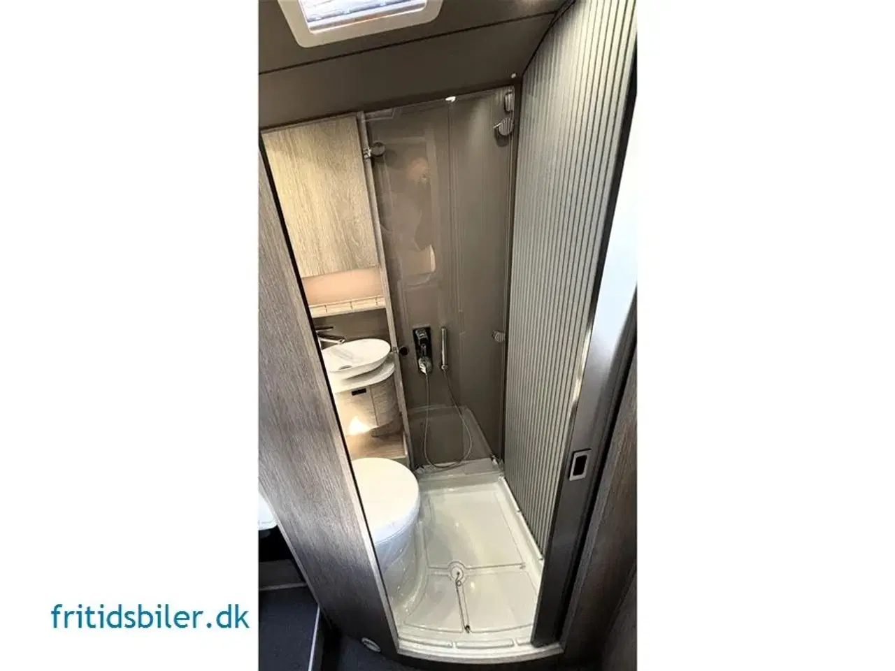 Billede 6 - 2025 - Bravia 636 140 Hk   Bravia 636 – Friheden begynder, når du drejer nøglen!