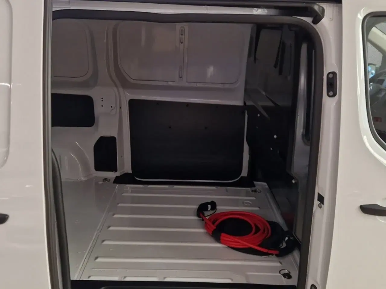 Billede 9 - Citroën ë-Jumpy 50 L2 BaseLine