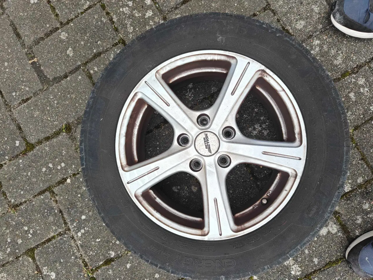 Billede 3 - Sommerdæk på fælge