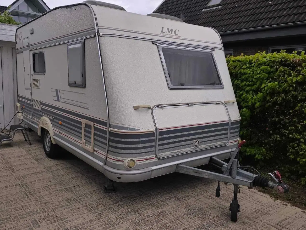 Billede 1 - LMC 440D Dobbeltseng - flot stand