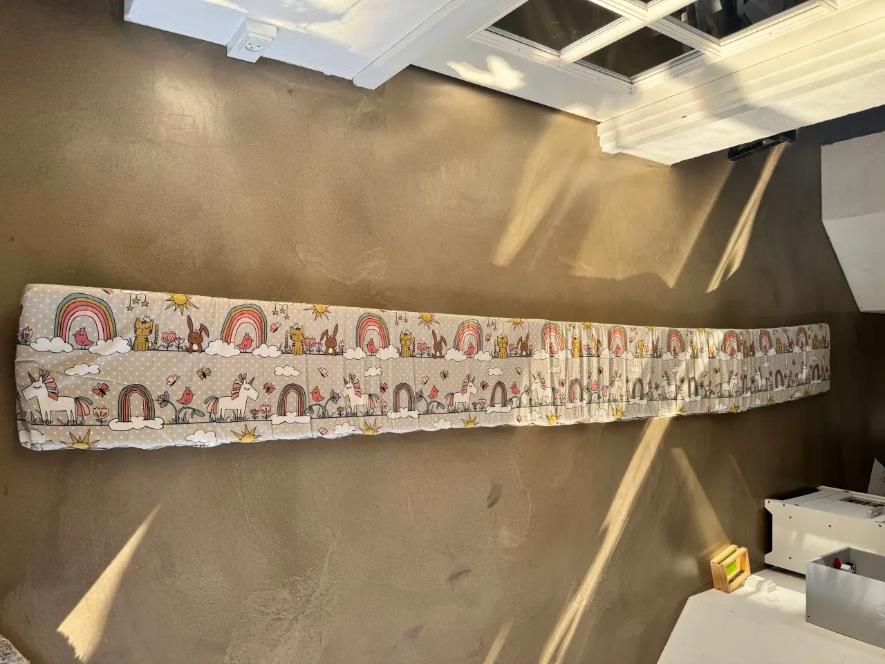 Billede 1 - Sengerand / sengekant med dyretryk