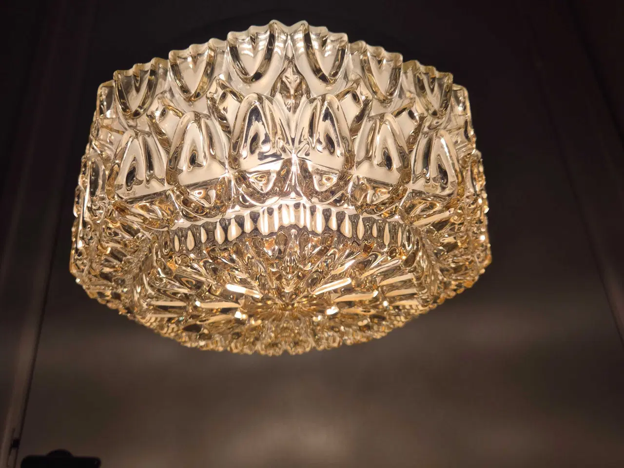 Billede 7 - Stor lampe i messing og gyldent glas 