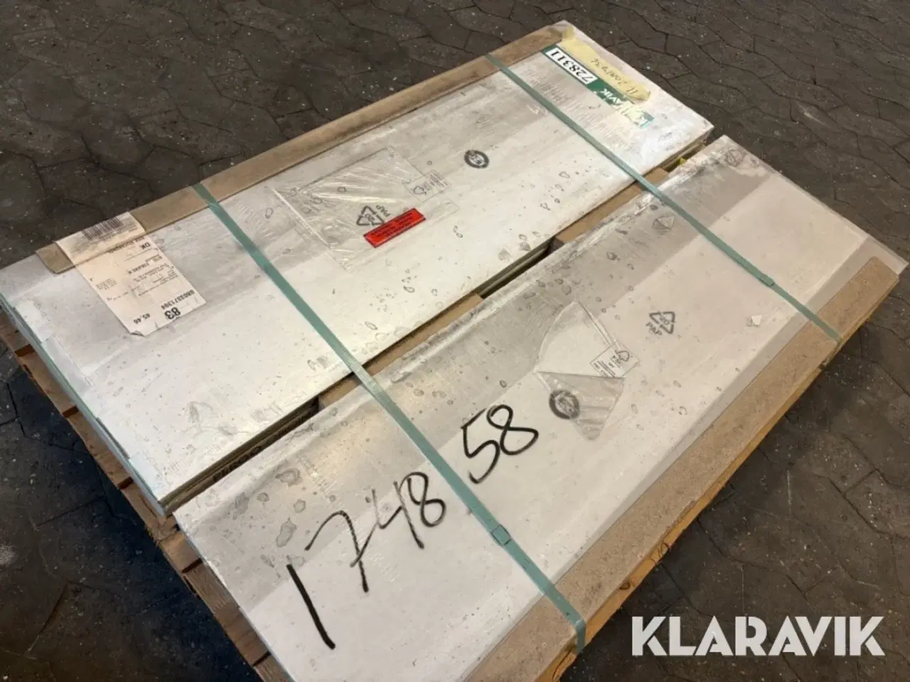 Billede 4 - Laminat gulv Pergo Vasa Natur chevron oakpak