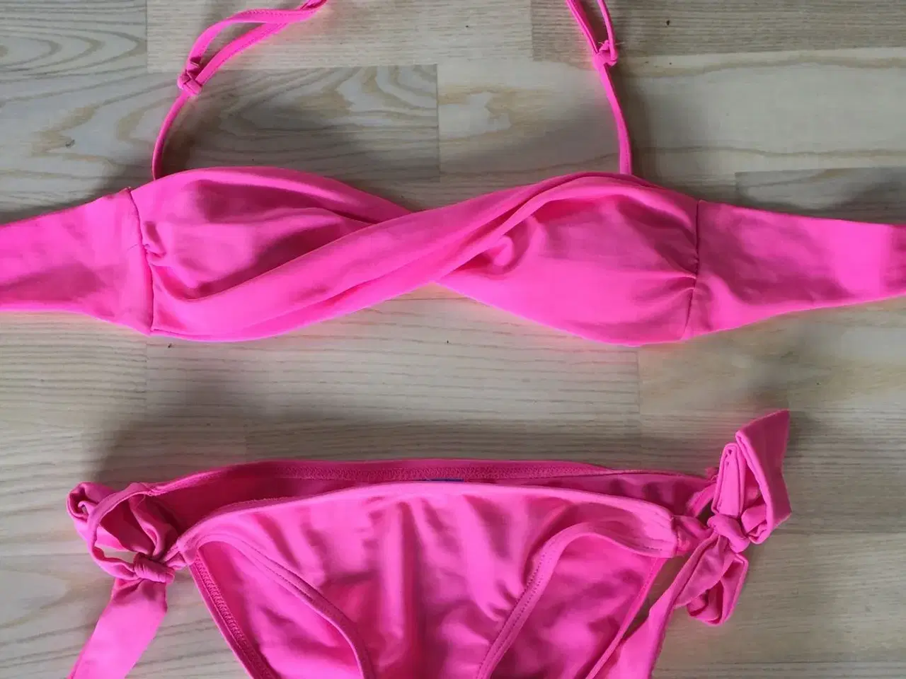 Billede 1 - Lagun Bleu pink bikini str 10 år