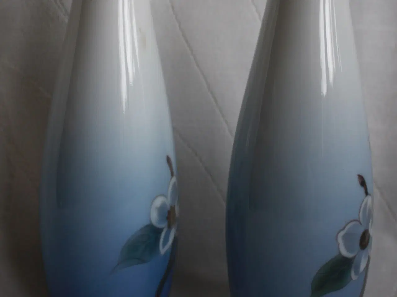 Billede 4 - Små vaser med blomster fra Bing og grøndahl