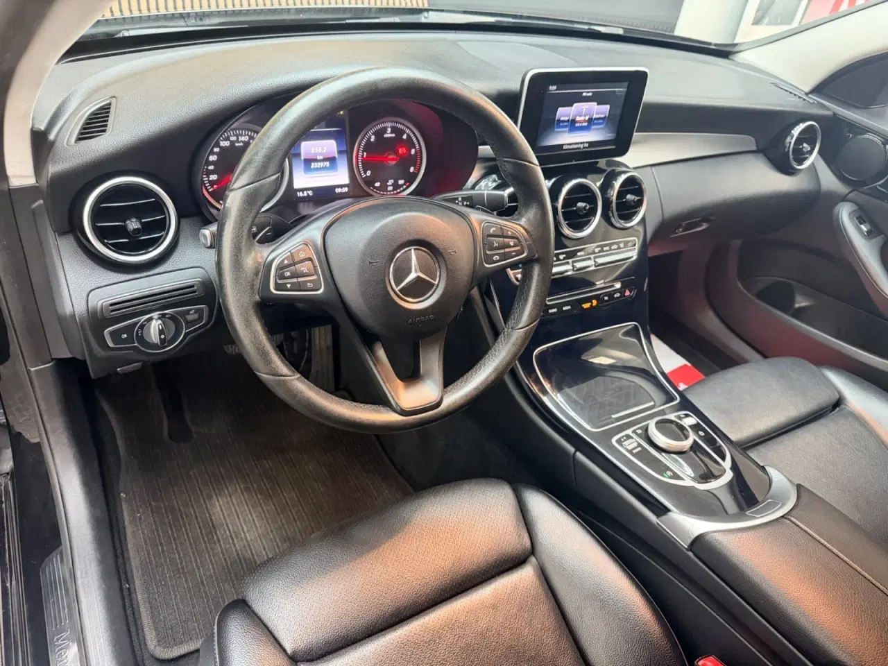 Billede 9 - Mercedes C220 d 2,2 AMG Line