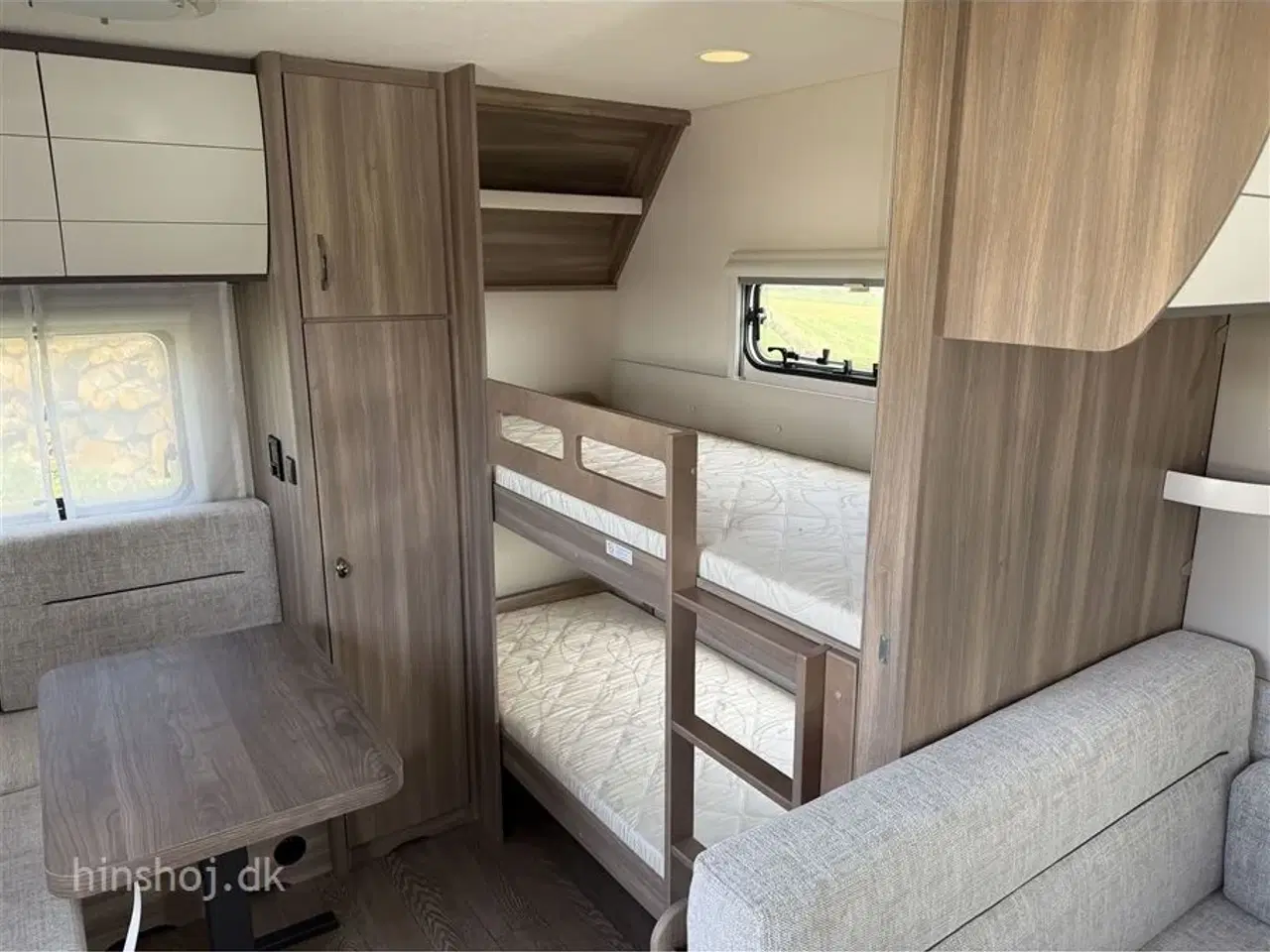 Billede 10 - 2024 - Hobby Excellent Edition 650 KMFe   Stor rummelig familie vogn med 2 køjer fra Hinshøj Caravan