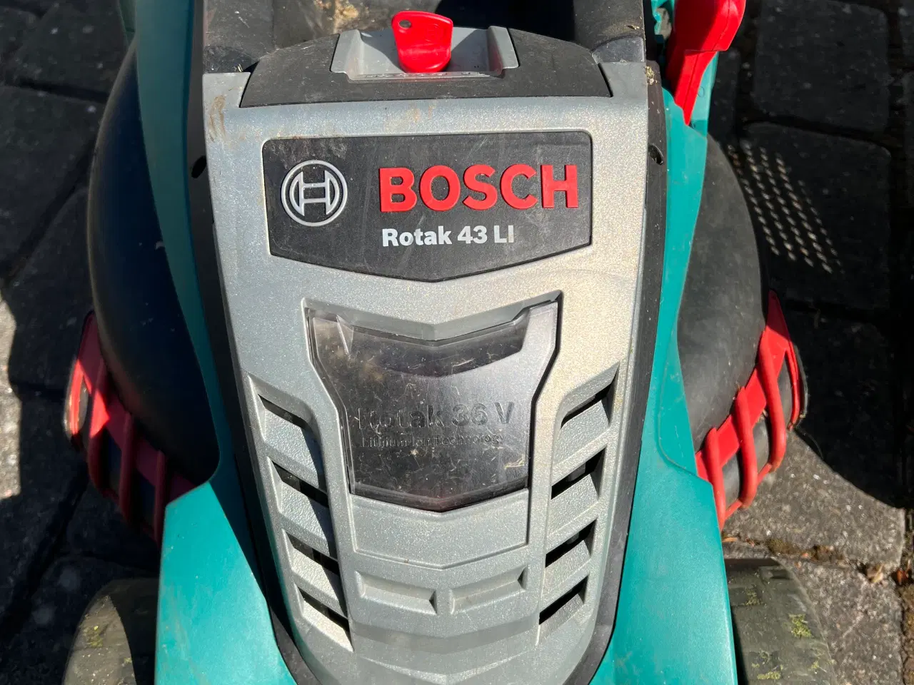 Billede 2 - Batteri plæneklipper / græsslåmaskine Bosch