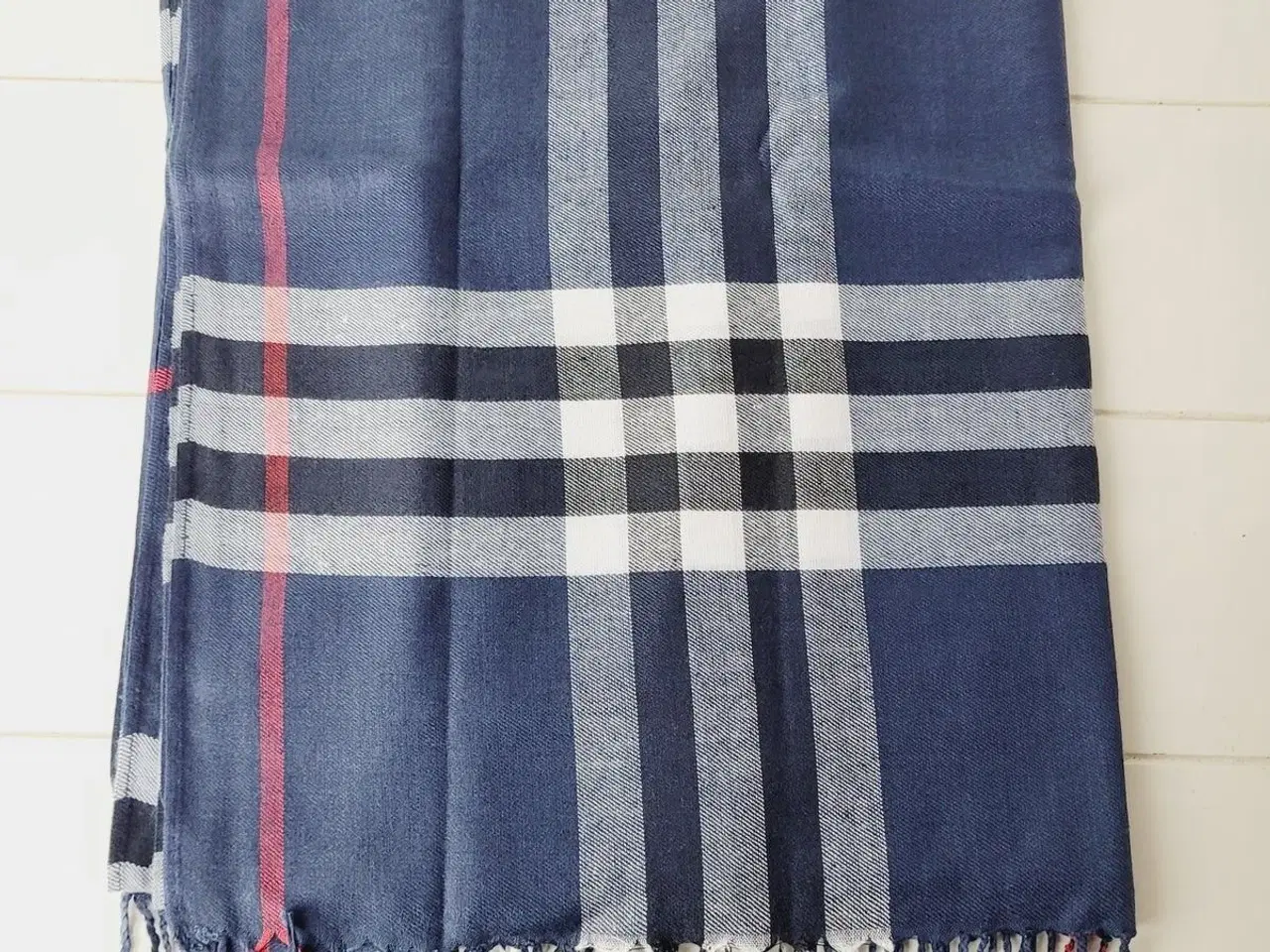 Billede 3 - ⭐️- Elegant og Blødt Pashmina Tørklæde - UBRUGT