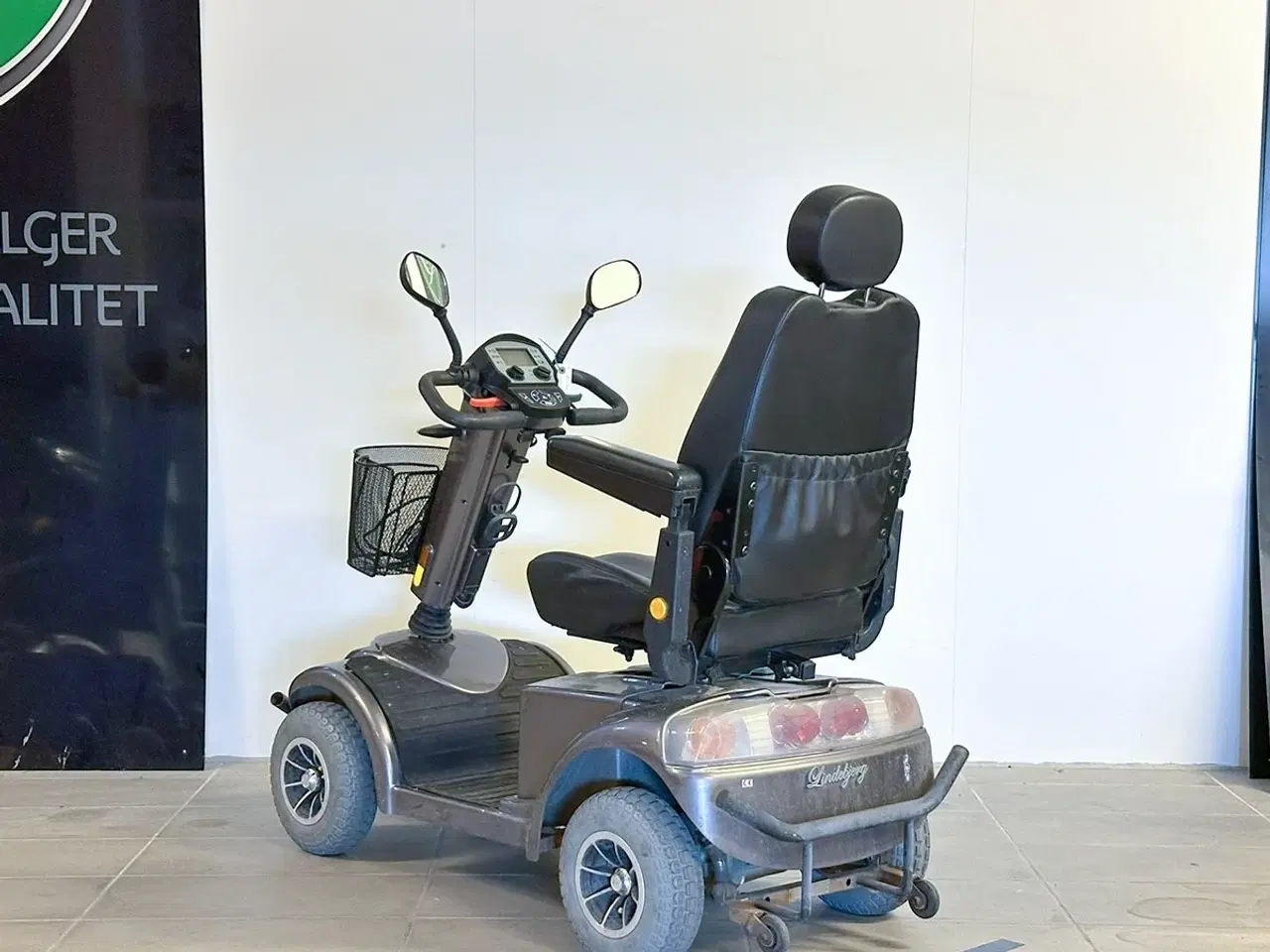 Billede 2 - LM-500 grå