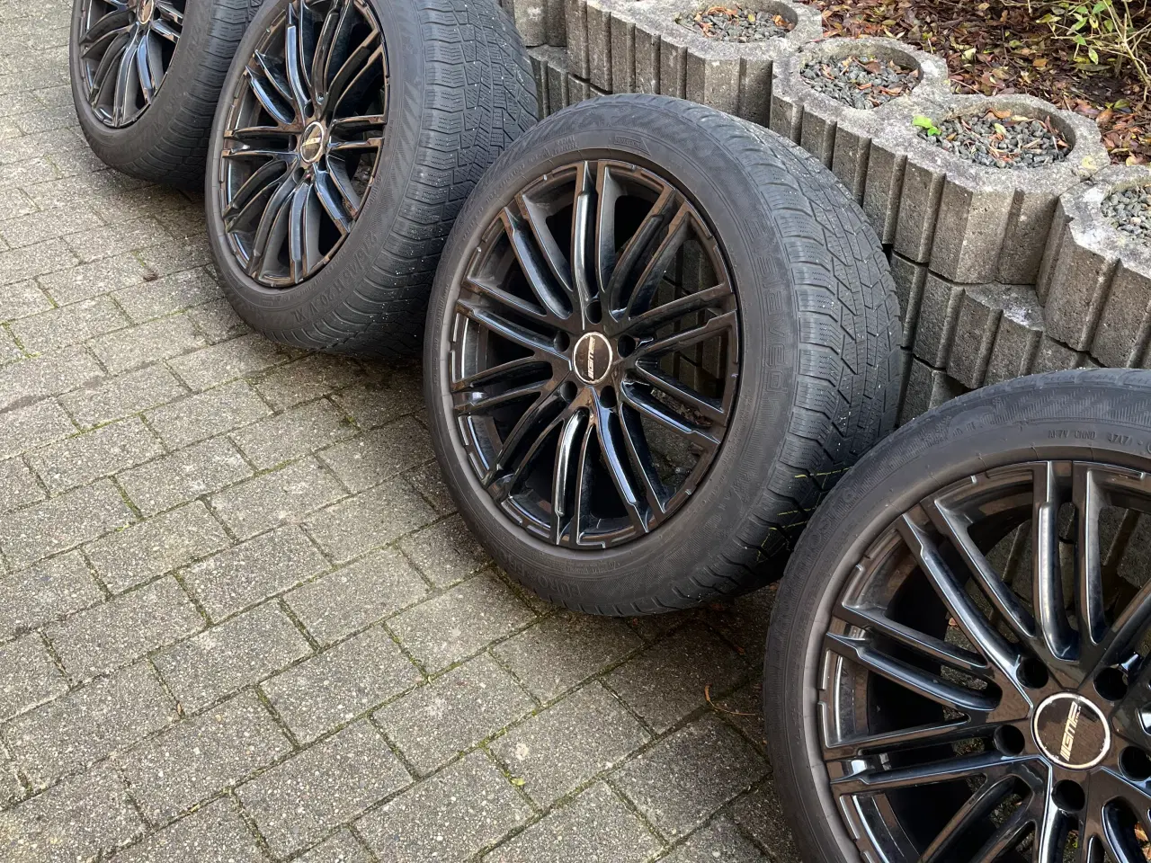 Billede 1 - Alufælge på vinterdæk