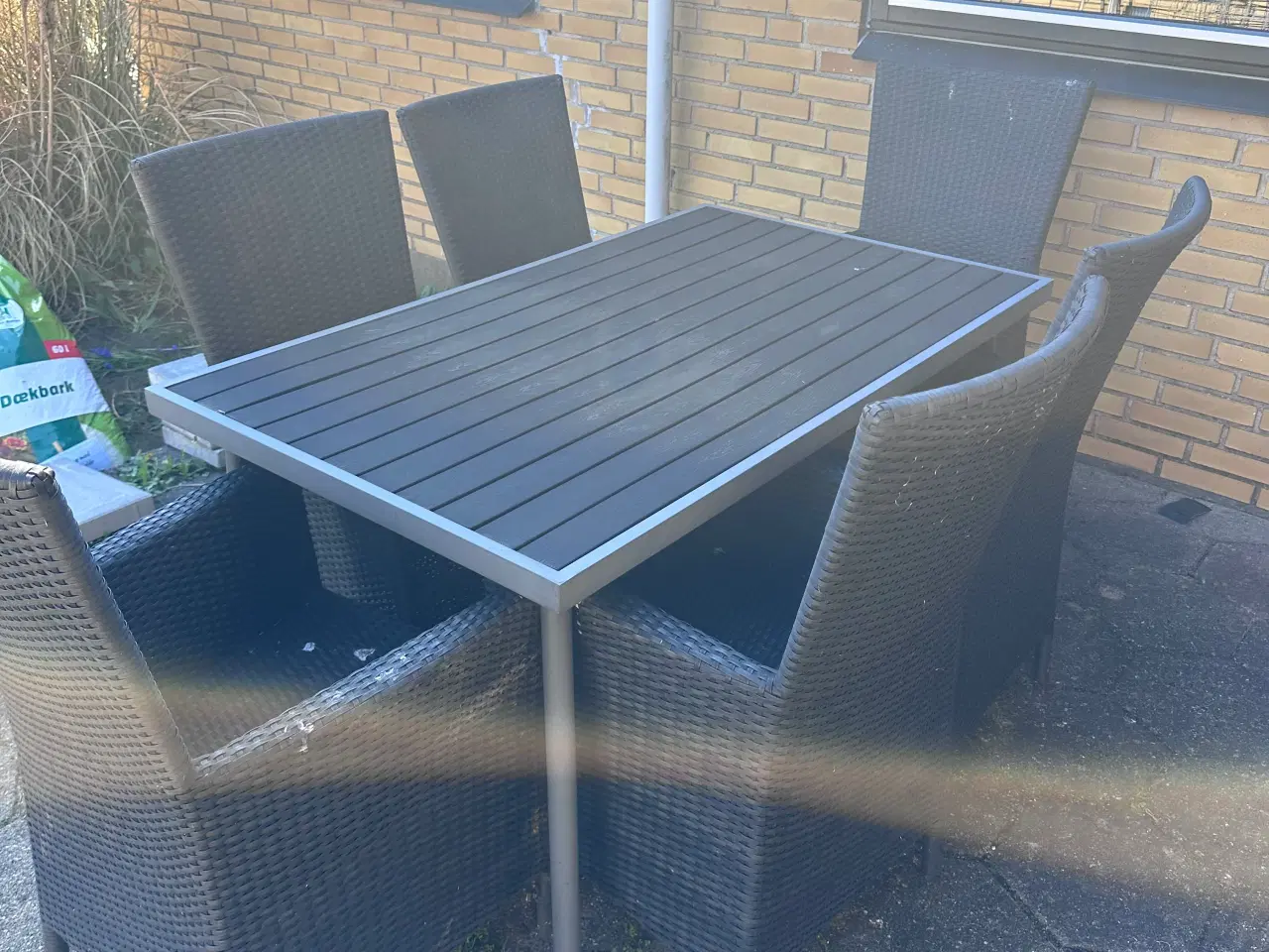 Billede 1 - Havebord m stole 