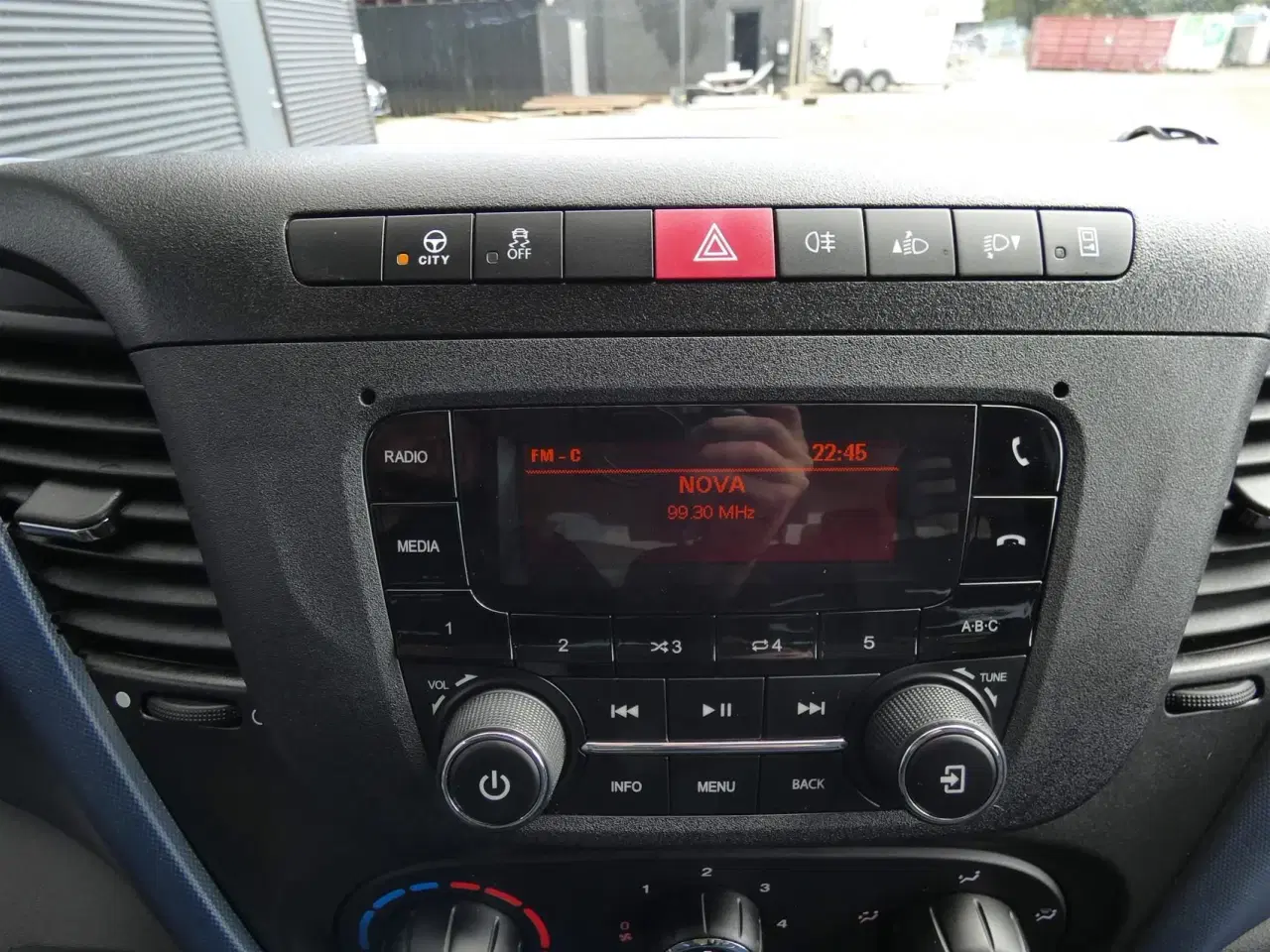 Billede 15 - Iveco Daily 35S14 3750mm 2,3 D 136HK Ladv./Chas. 8g Aut.