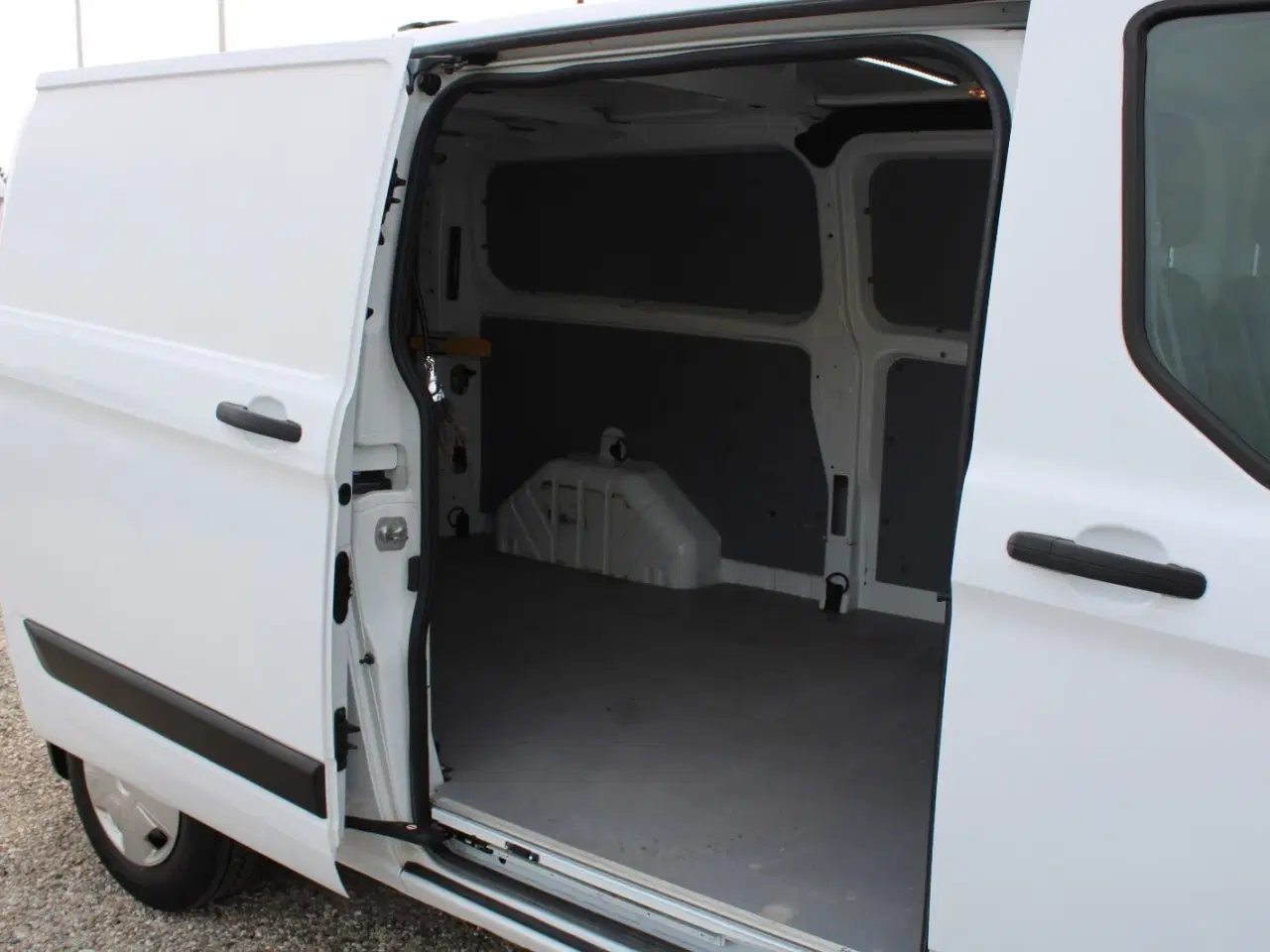 Billede 13 - Ford Transit Custom 300 L2 2,0 TDCi 130 Trend