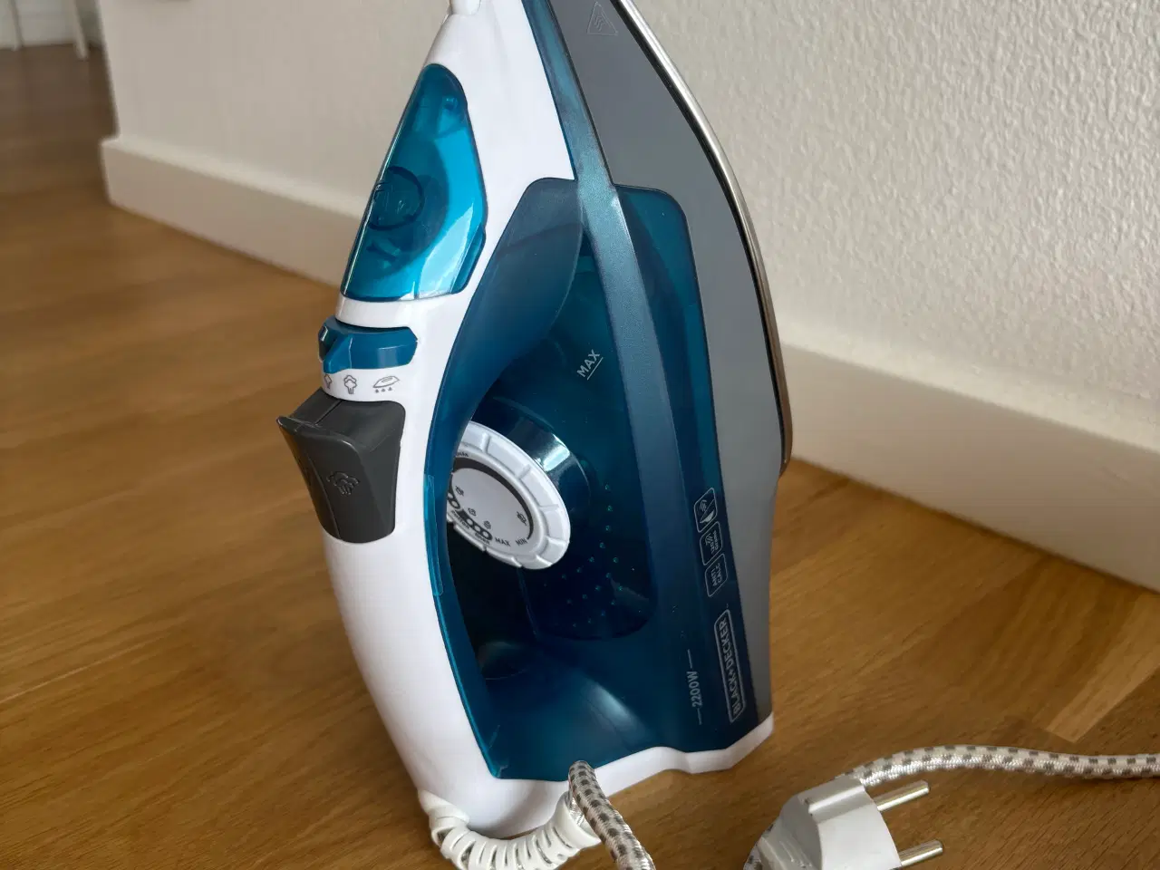 Billede 1 - BLACK+DECKER Dampstrygejern/Steam Iron (2200W)
